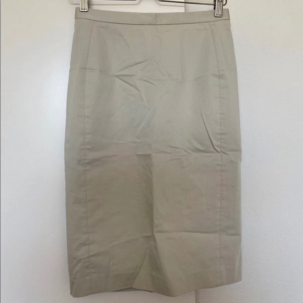 Ann Taylor Pencil Skirt Size 0 Beige